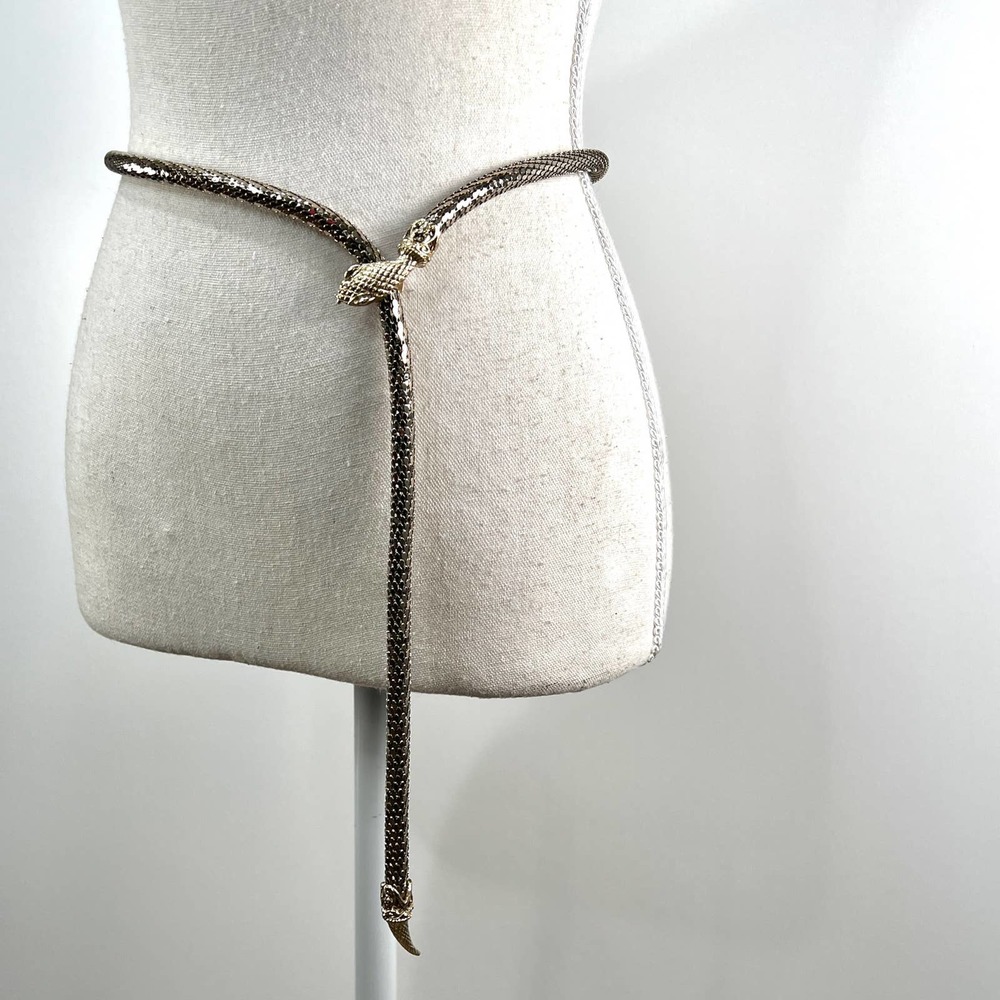 Whiting & Davis Gold Mesh Snake-Head Belt - Picture 7 of 10